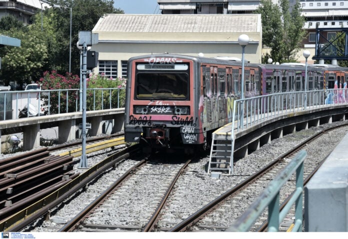 Φωτιά κοντά στη Γραμμή 1 του Μετρό χωρίς ζημιές σε συρμό