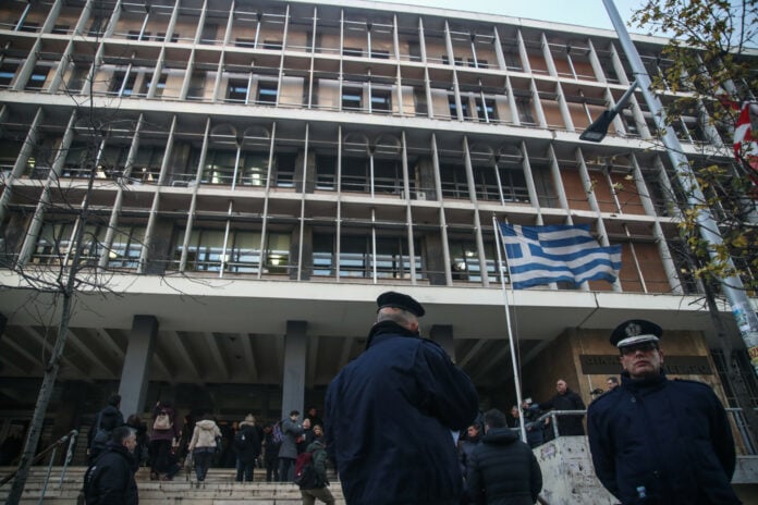 Δολοφονία εγκύου αποκαλύπτει σκοτεινές πράξεις και ψέματα